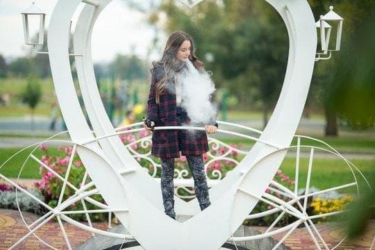 Vape Trends 2025 How Vape Innovations Are Driving the Rise of green smoking Alternatives