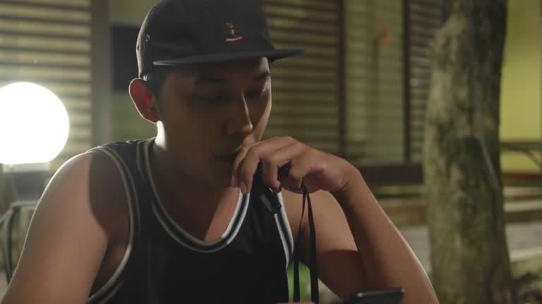 E-Zigarette Einsteiger essential tips on how to charge electronic cigarette and extend battery life