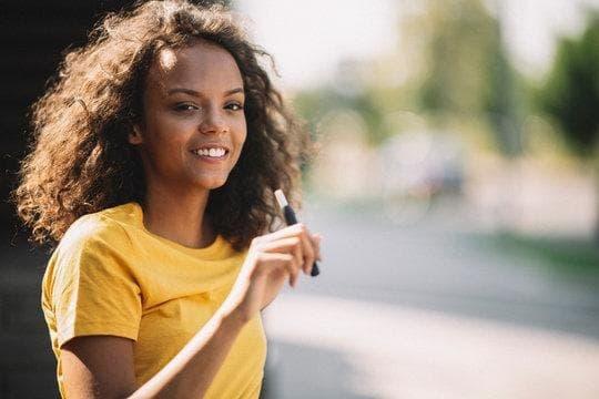 e papierosy travel tips and can you take an e cigarette on a plane answered with TSA and airline battery rules