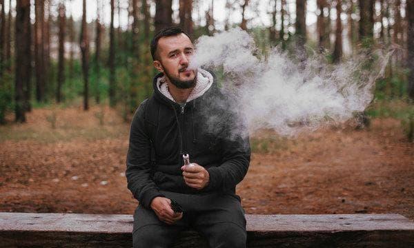 Why E cigi bolt and e-cigarette ads Dominate Vaping Conversations and How Marketers Can Respond