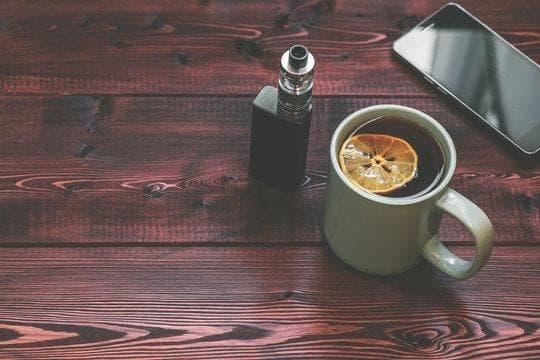 E cigi bolt unveils eco-friendly no smoking e cigarettes signs and vaping etiquette tips